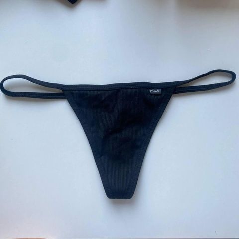Трусики-стринги женские хлопковые PINK Victoria's Secret черные 30u-5yn-w5c фото