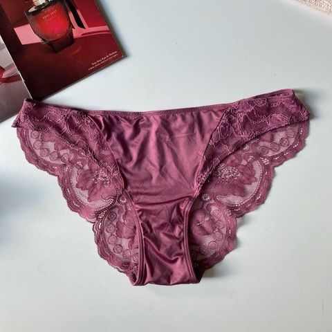 Трусики-бикини женские люксовые с кружевом Victoria's Secret бордовые w0l-tkh-2vz фото