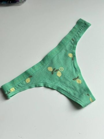 Трусики-стринги женские хлопковые Victoria's Secret Logo Cotton Thong Panty зеленые 2uc-d5u-4le фото