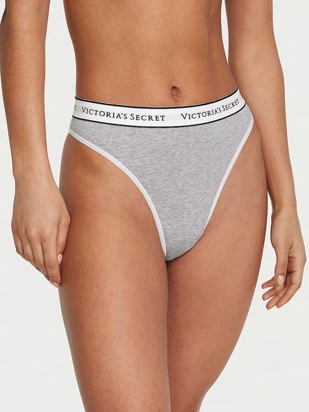Трусики-стрінги з високою посадкою Victoria's Secret Logo Cotton High-Waist Thong Panty світло-сірі z9h-y1y-pqo фото