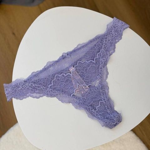 Трусики-стринги женские люксовые кружевные Victoria's Secret сиреневые f0c-y0b-hrz фото
