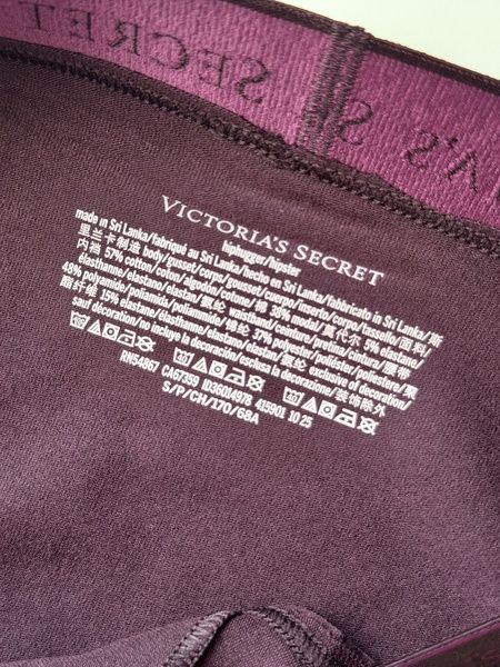 Трусики-хипстер женские Victoria's Secret Logo Cotton Hiphugger Panty бордовые t2c-i2b-5k4 фото