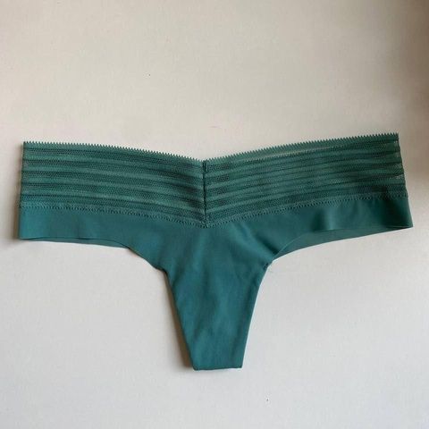 Трусики-стринги женские бесшовные Victoria's Secret No-Show Thong Panty зеленые wty-eid-aif фото