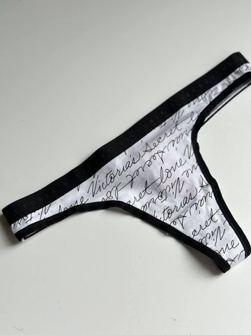 Трусики-стринги женские хлопковые Victoria's Secret Logo Cotton Thong Panty белые ig9-vau-v5x фото
