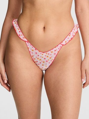Трусики-стринги кружевные женские с рюшами Victoria's Secret PINK Wink Flutter Thong Panty белые y8w-bzn-4qf фото