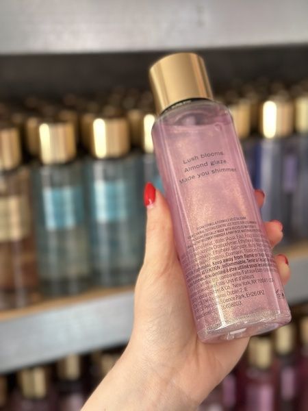 Velvet Petals Shimmer - парфюмированный спрей(мист) для тела Victoria&rsquo;s Secret c шиммером, 250 мл i46-571 фото