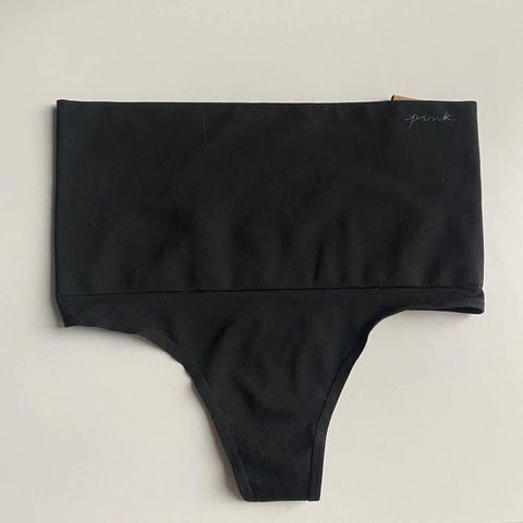 Трусики-стринги с утяжкой черные PINK Victoria's Secret Seamless Shape черные 208-rgt-ldh фото