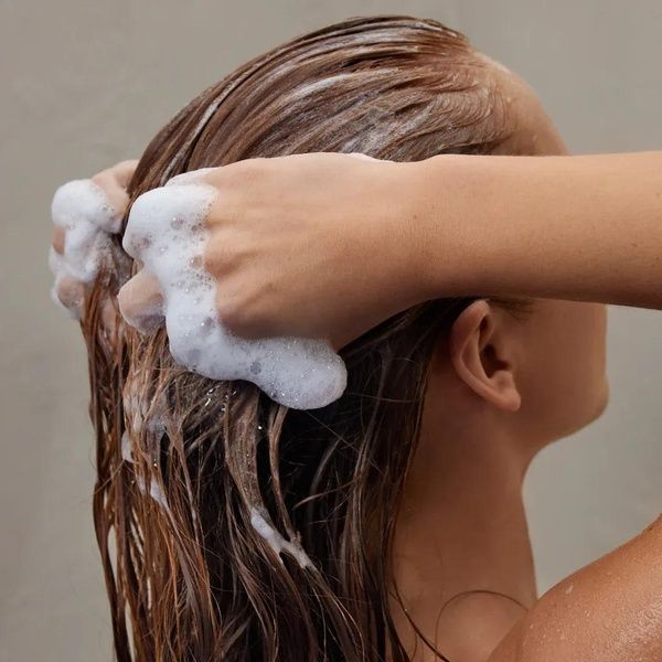 Зволожуючий шампунь для волосся NEQI Moisture Mystery Shampoo 330 мл 4063528078285 фото