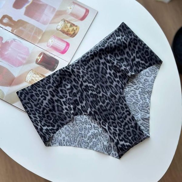 Трусики-чики женские бесшовные Victoria's Secret No-Show Lace-Trim Cheeky Panty леопардовые L sc9-if5-6ta фото