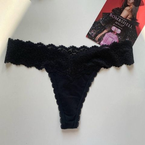 Трусики-стринги женские хлопковые Victoria's Secret Thong Panty черные c39-h3y-sa0 фото