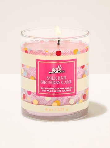 Свеча ароматическая Milk Bar Birthday Cake Bath&Body Works 227 г 028023206 фото