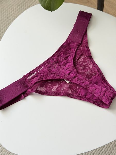 Трусики-стринги женские кружевные PINK Victoria's Secret Logo High-Leg Thong бордовые  eud-hb9-xl5 фото