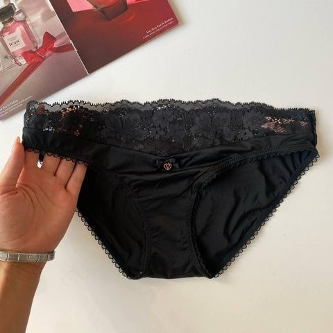 Трусики-бикини женские люксовые с кружевом Victoria's Secret черные p9b-c92-hda фото