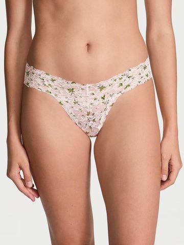 Трусики-стринги женские Victoria's Secret Lace Thong Panty пудровые 1np-8eg-3fa фото
