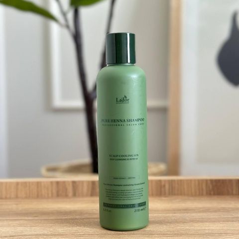 Шампунь против выпадения волос La'dor Pure Henna Shampoo, 200 мл 1000100034200 фото
