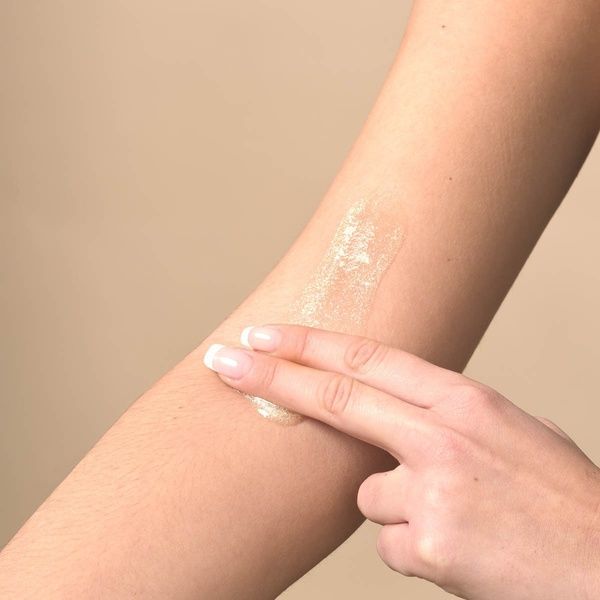 Средство для тела с шимером Shimmer Body Fragrance Flor de Mayo 190 мл 224-309 фото
