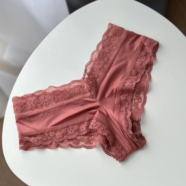 Трусики-чики женские люксовые с кружевом Victoria's Secret розовые n4n-fe9-0nf фото