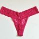 Трусики-стринги женские кружевные Victoria's Secret Lace Thong Panty розовые ad6-quw-d7z фото 1
