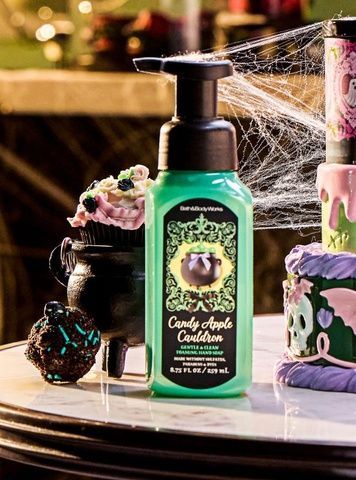 Мыло-пенка Candy Apple Cauldron Bath&Body Works, 259 мл 028016126 фото