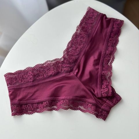 Трусики-чики женские люксовые с кружевом Victoria's Secret бордовые okl-5h5-boa фото