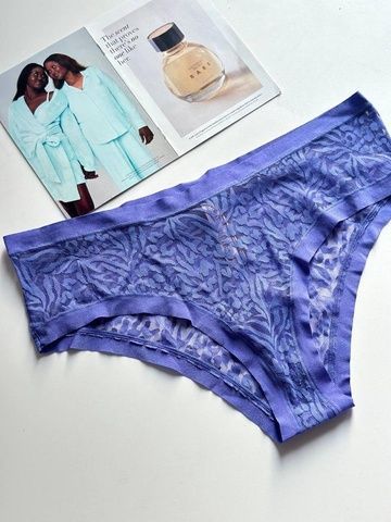 Трусики-чики женские кружевные Victoria's Secret Sexy Illusions No-show Cheeky Panty фиолетовые bnh-n7x-qq9 фото
