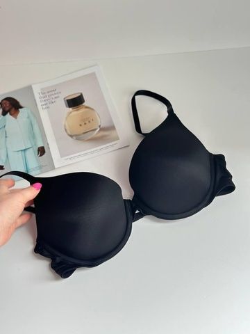 Бюстгальтер с пуш-ап PINK Victoria's Secret Push-Up Bra черный 4ag-djq-k3t фото
