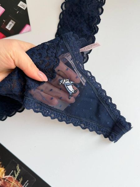 Трусики-стринги жіночі Victoria's Secret Lace Thong Panty сині  gsw-t5b-vff фото