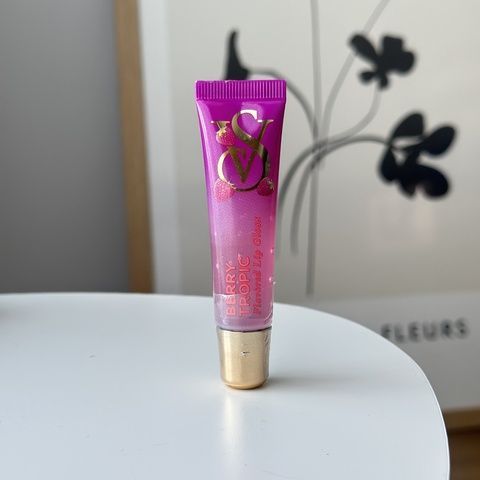 Блеск для губ Berry Tropic Victoria's Secret, 13 г 0b0-31b фото