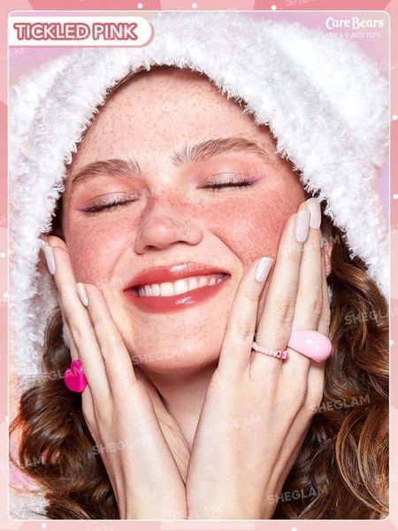 Румяна для лица пушистые Sheglam Care Bears X SHEGLAM Cuddle Time Blush-Tickled Pink 5 г 35c-i36 фото