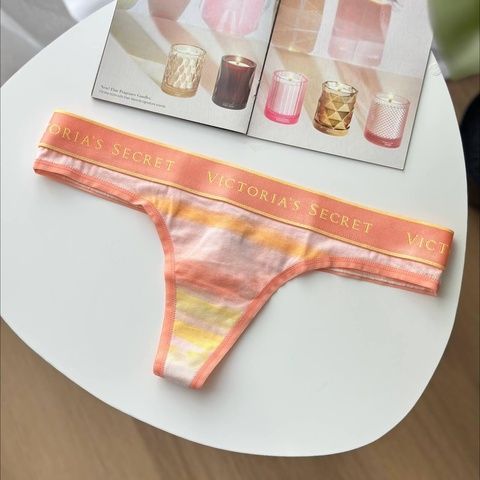 Трусики-стринги женские хлопковые Victoria's Secret Logo Cotton Thong Panty оранжевые 45m-8iq-ymx фото