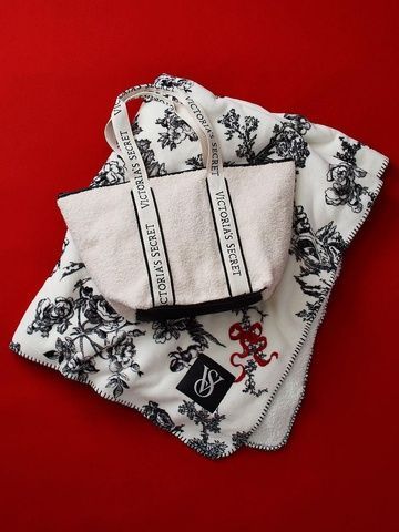 Белый плед с принтом цветов Victoria's Secret 04i-7ca фото