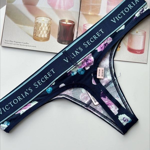 Трусики-стрінги жіночі бавовняні з лого Victoria's Secret Logo Cotton Thong Panty темно-сині wu9-t1k-ba0 фото