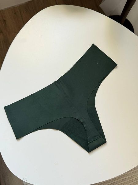 Трусики-стринги женские бесшовные Victoria's Secret No-Show Thong Panty зеленые 6q3-j3f-l4k фото