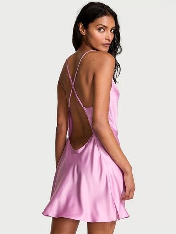 Ночная рубашка розовая Victoria's Secret Satin Open-Back Slip Dress h1h-zgo-b3q фото