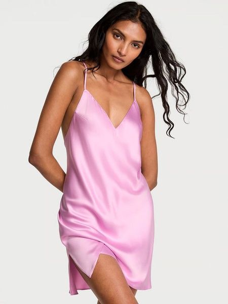 Ночная рубашка розовая Victoria's Secret Satin Open-Back Slip Dress h1h-zgo-b3q фото