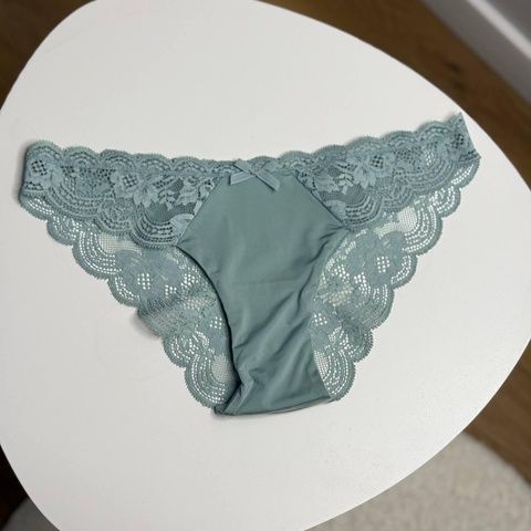Трусики-бикини женские люксовые Victoria's Secret зеленые des-uuw-6f4 фото