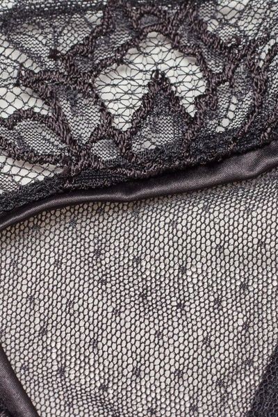 Трусики-стрінги жіночі мереживні Intimissimi Her Beauty Lace String Thong чорні SPD2545-2 фото