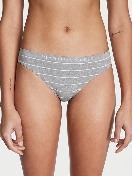 Трусики-стрінги жіночі з мікрофібри Victoria's Secret Seamless Thong Panty сірі p55-use-3gb фото