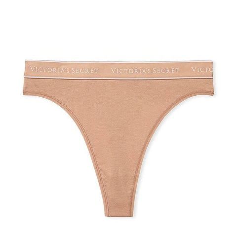 Трусики-стринги с высокой посадкой Victoria's Secret Logo Cotton High-Waist Thong Panty бежевые 9j8-mjp-jd7 фото