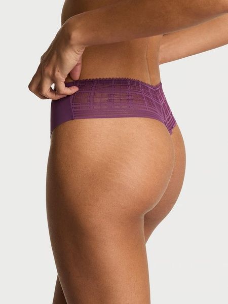 Трусики-стринги женские бесшовные Victoria's Secret No-Show Plaid Mesh Thong Panty фиолетовые ncu-c5l-qc9 фото