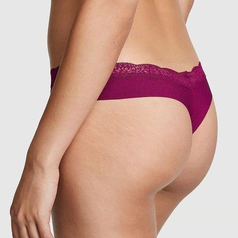 Трусики-стринги женские бесшовные PINK Victoria's Secret No-Show Thong Panty бордовые 1qi-fgw-ntk фото