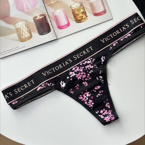 Трусики-стринги женские хлопковые Victoria's Secret Logo Cotton Thong Panty черные cvn-8ah-jpq фото