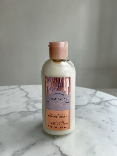 Подарунковий набір з косметичкою Bath & Body Works Champagne Toast Set 025505302 фото