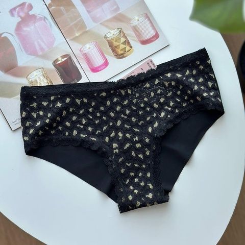 Трусики-чики женские бесшовные с кружевом Victoria's Secret черные ath-cmc-06v фото