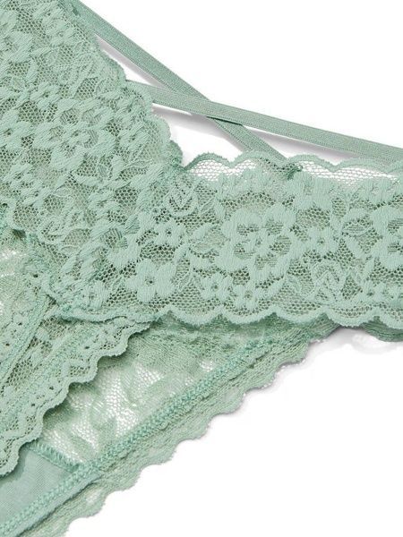 Трусики-стрінги жіночі мереживні Victoria's Secret Lace Strappy-Back Thong Panty зелені fbg-7y0-yl5 фото
