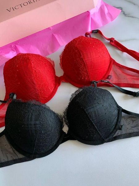 Бюстгальтер з пуш-ап Victoria's Secret Favorite T-Shirt Bra чорний 34D(75D) 7b4-6kg-1tu фото