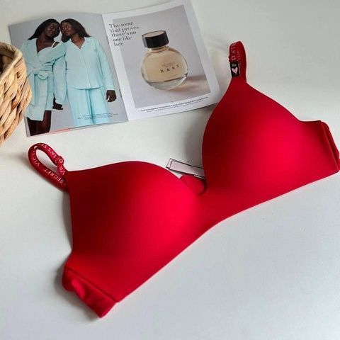 Бюстгальтер Victoria's Secret Lightly-Lined Wireless Bra красный omx-p90-ckg фото