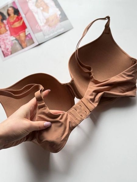 Бюстгальтер з пуш-ап Victoria's Secret коричневий 20p-75q-c2u фото