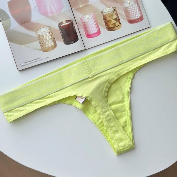 Трусики-стринги женские хлопковые Victoria's Secret Logo Cotton Thong Panty желтые 3ba-jfo-05s фото