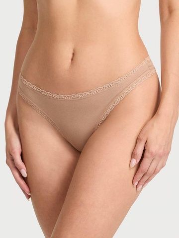 Трусики-стринги женские хлопковые Victoria's Secret The Lacie Cotton Lace-Waist Thong бежевые 3vi-hb8-3vd фото